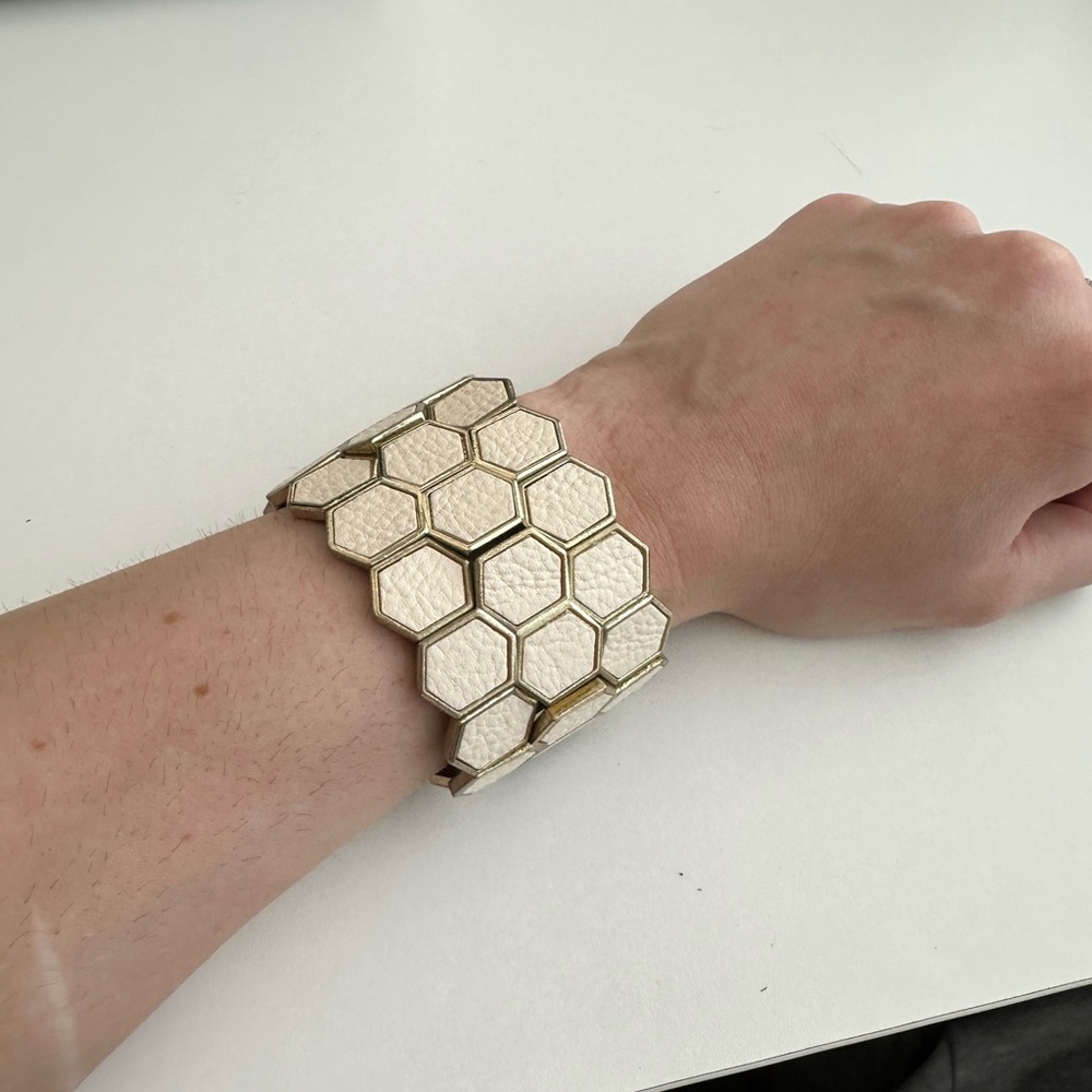 H&M Hexagonal Pattern Wearable Bracelet - Cream